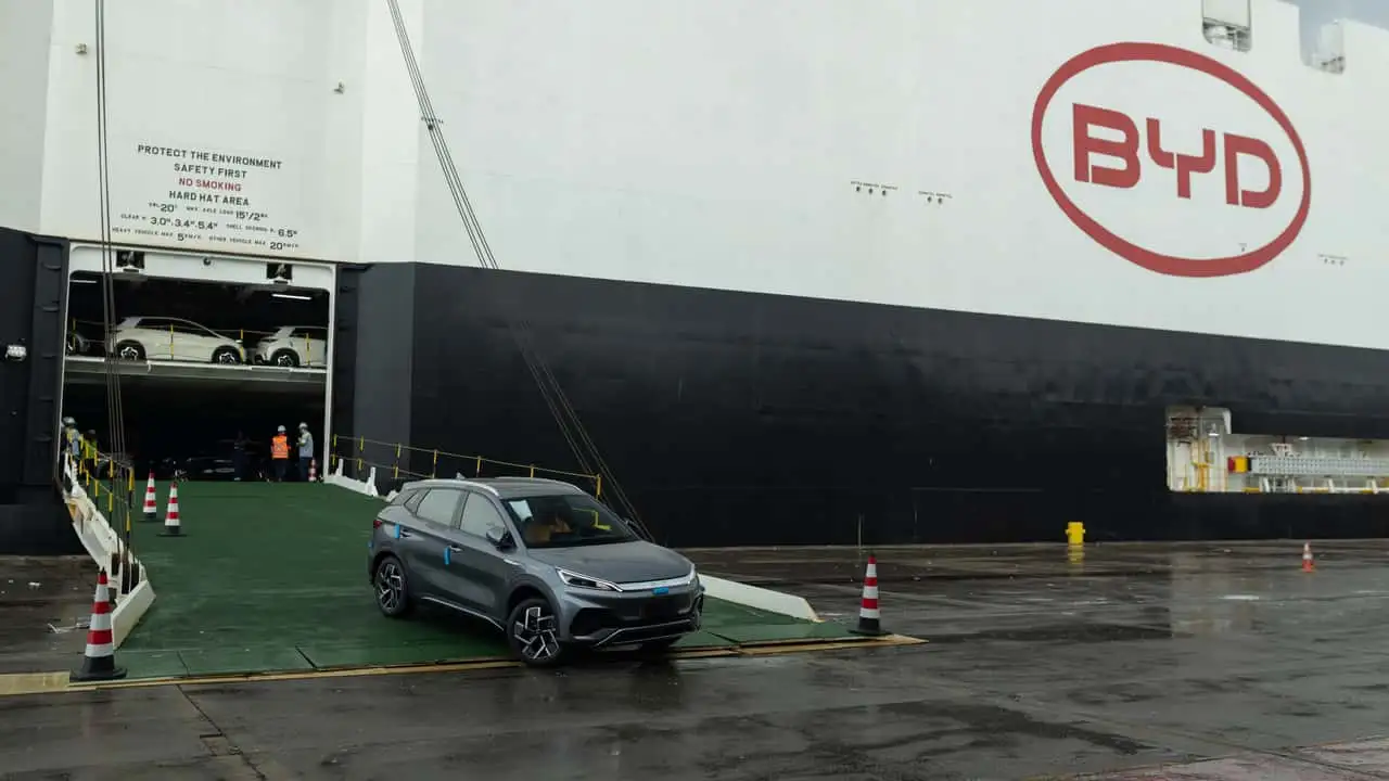 Recentemente, o navio da BYD trouxe 7 mil carros para o Brasil - Foto: Divulgação