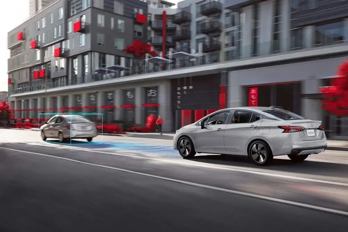 Nissan Versa - Foto: divulgação