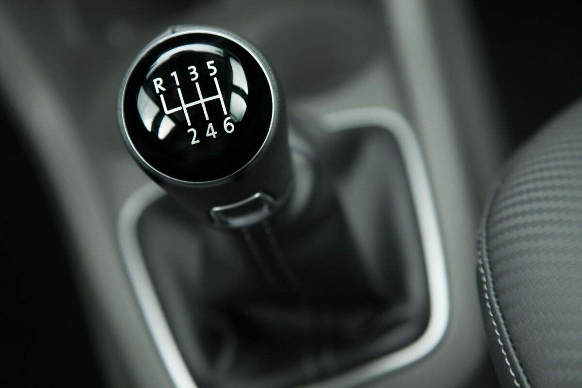Executivo da Hyundai declara: "Ninguém mais quer carro com câmbio manual" - Foto: Freepik