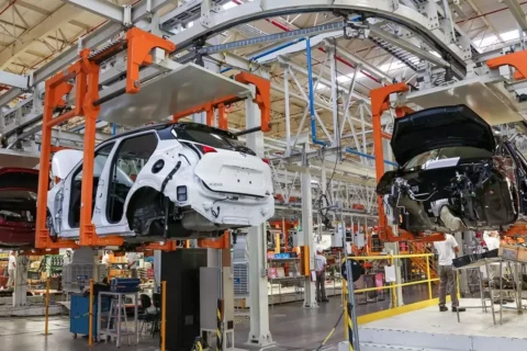 Lula anuncia redução de IPI para carros sustentáveis com foco na produção nacional