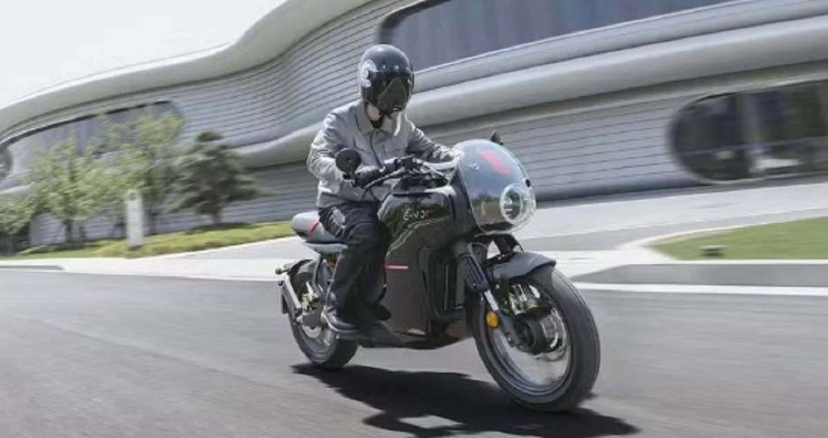 Moto elétrica Honda chega com até 120 km/h e pode ser a grande novidade no Brasil; saiba mais