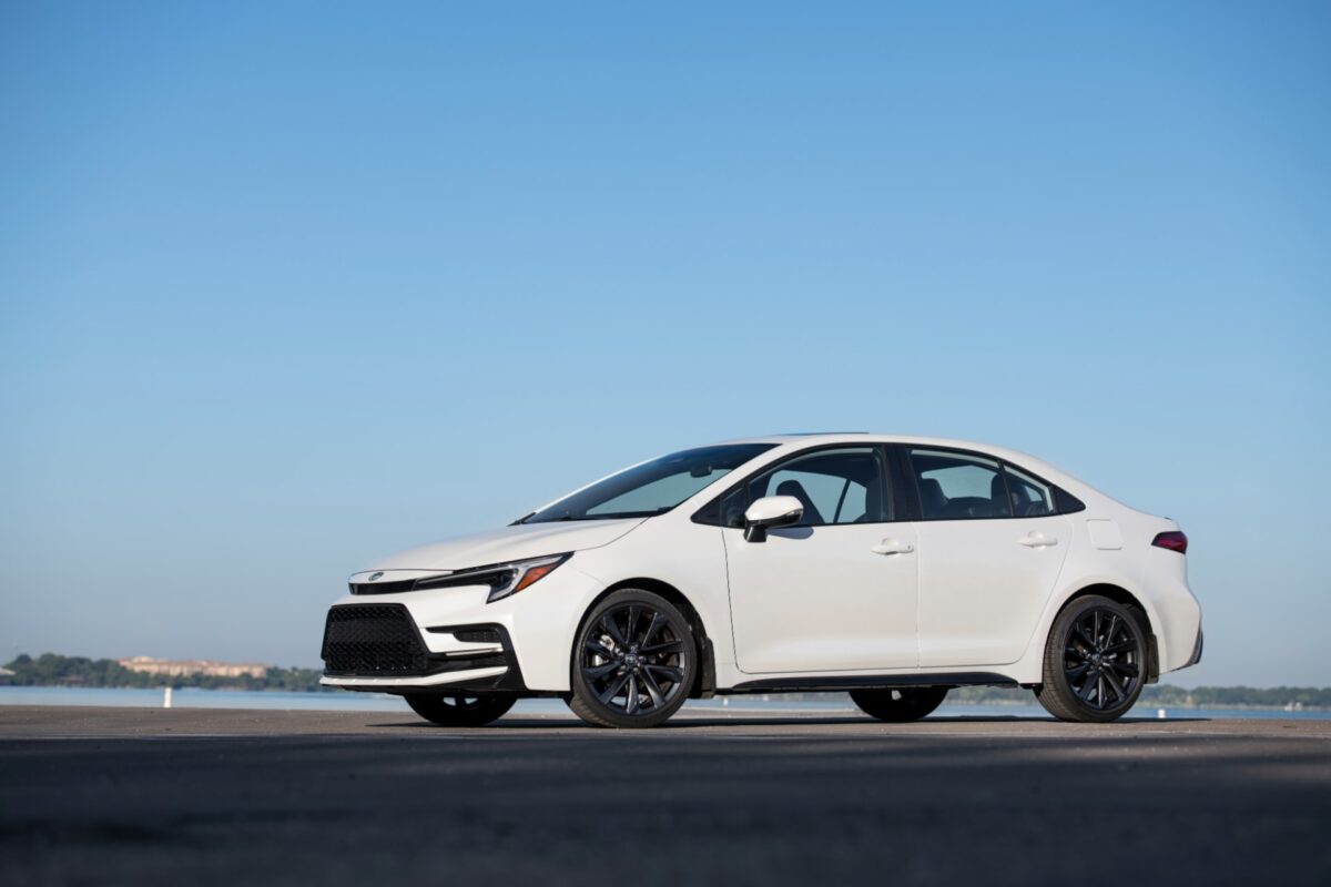 Toyota atualiza Corolla 2026 nos Estados Unidos: mudanças podem vir para o modelo brasileiro