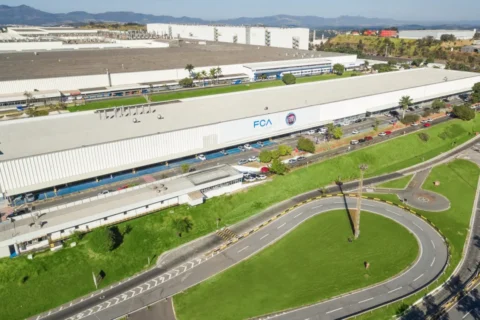 Dona da Fiat promove mutirão de empregos em Minas Gerais