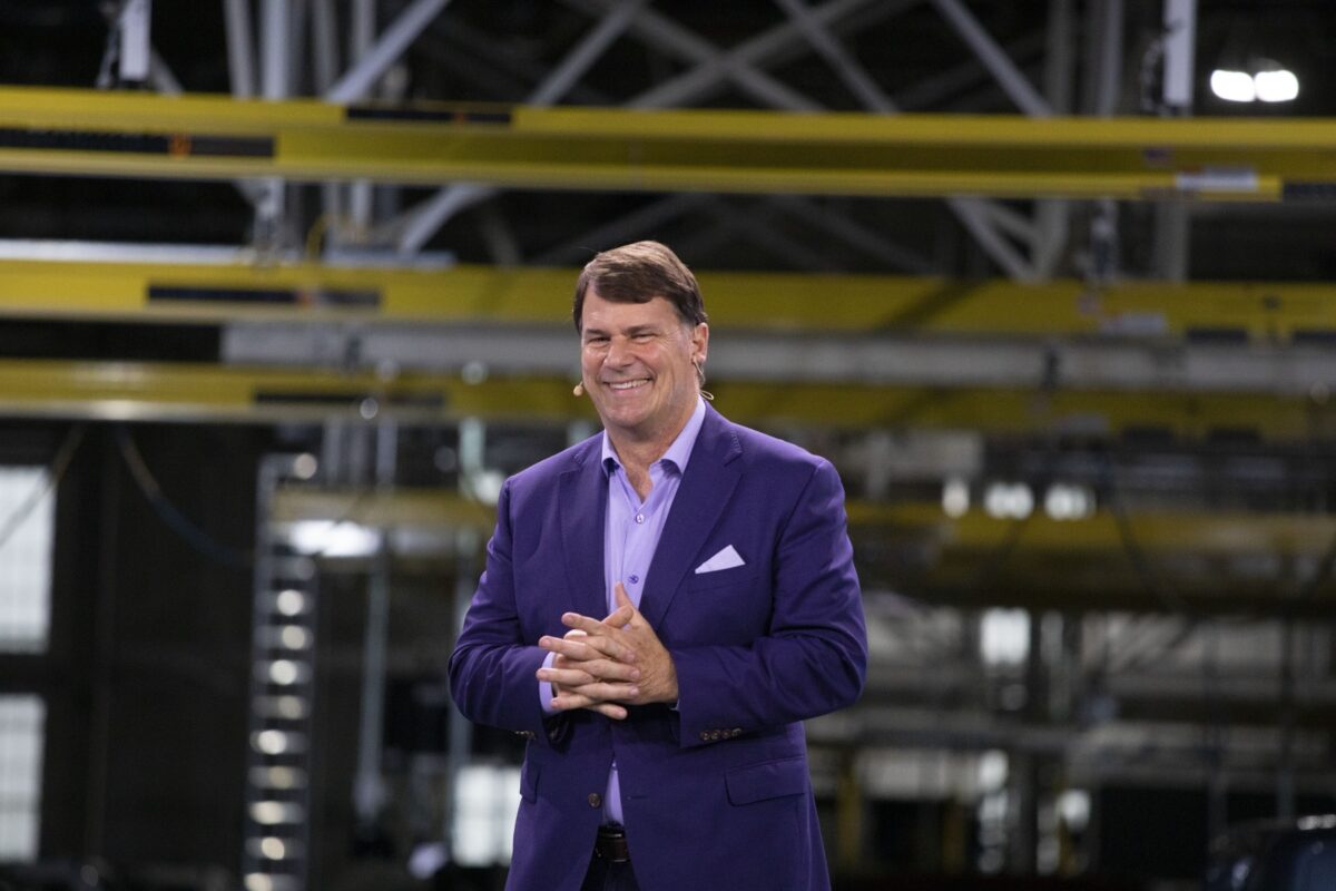 É humilhante" diz CEO da Ford sobre avanço das montadoras chinesas - Foto: Reprodução