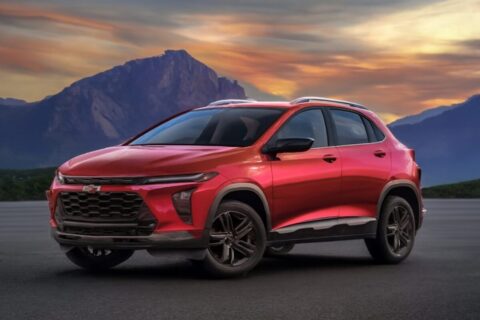 Novo Chevrolet Onix SUV é flagrado no Brasil