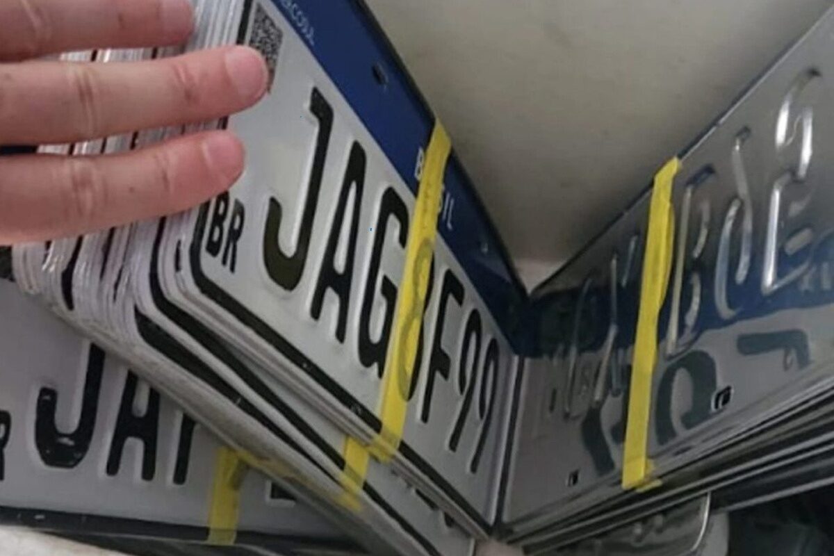 Placa Mercosul virou um alvo fácil para golpistas - Foto: Polícia Civil