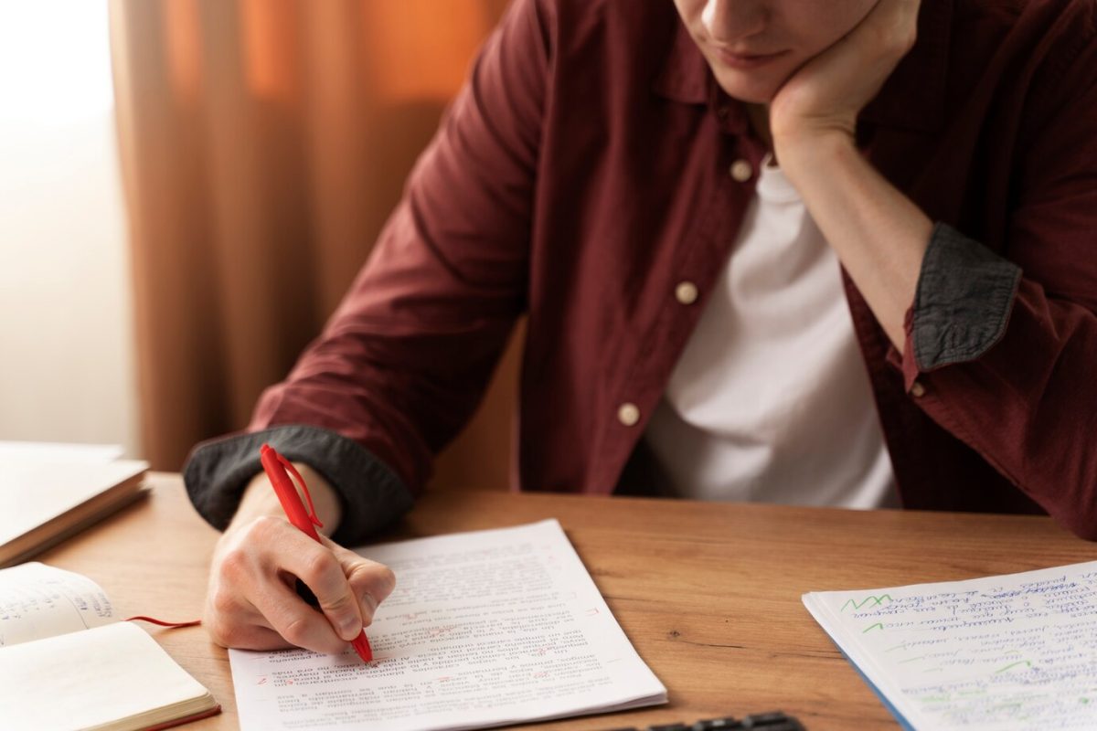 Simulado Detran 2025: como estudar para a prova teórica? Foto: Freepik