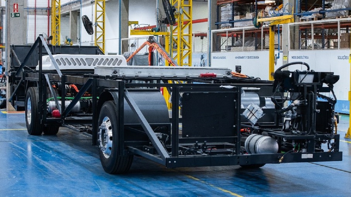 BYD traz inovação com baterias Blade para ônibus elétricos; veja detalhes