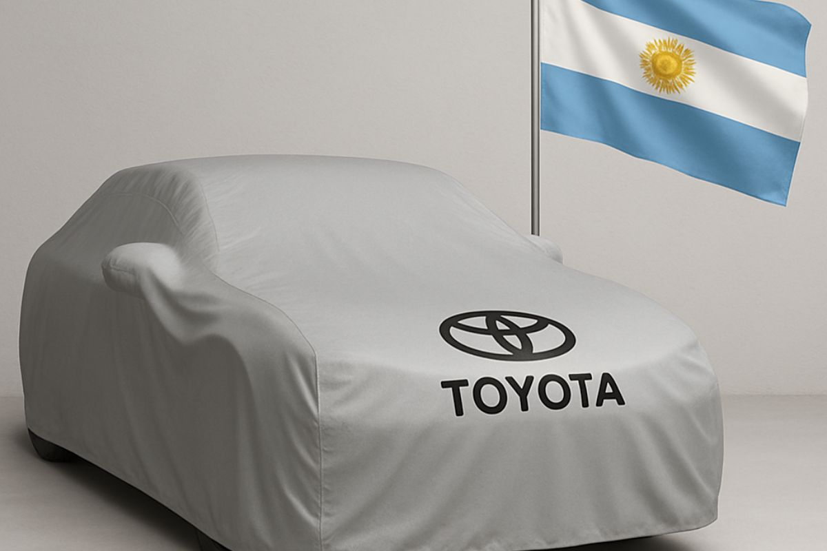 Novo sedã híbrido da Toyota é apresentado na Argentina
