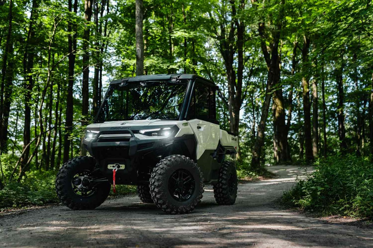 UTV ou picape de luxo? Novo Can-Am Defender 2026 chega mais potente e tecnológico