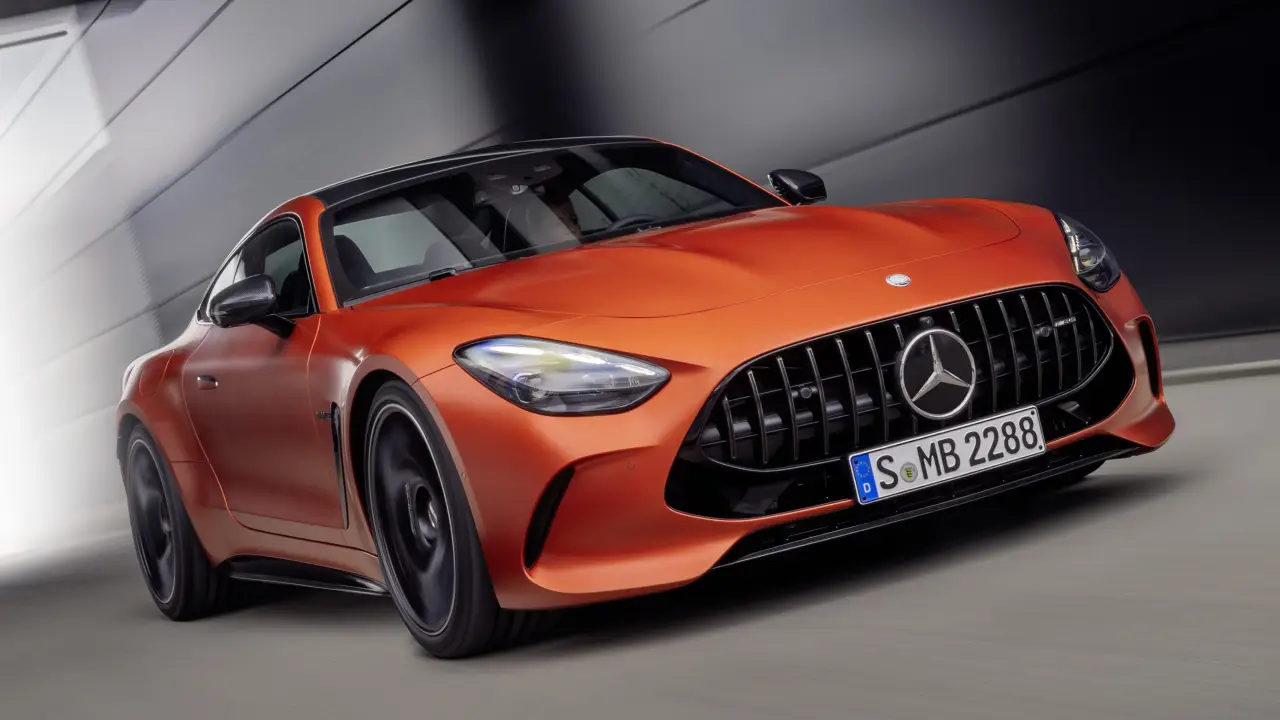 CEO da Mercedes diz que proibição de motores a gás causará colapso do mercado