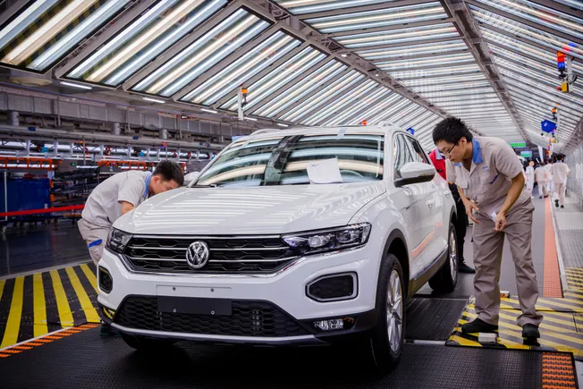 Joint Venture SAIC e Volkswagen na China - Foto: Divulgação