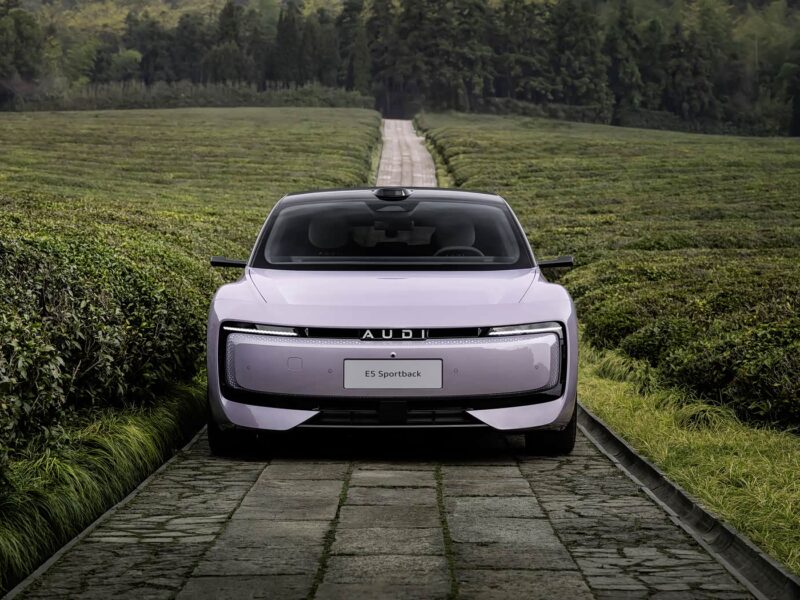 Audi lança submarca na China e apresenta o E5 Sportback com tela de 59 polegadas