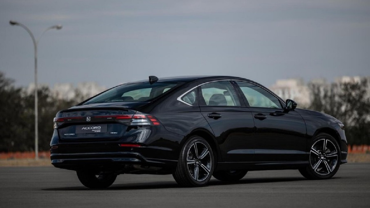 Novo Honda Accord híbrido chega ao Brasil com cérebro do Google