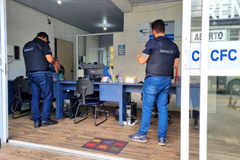 121 autoescolas têm credenciamento cassado pelo Detran-SP