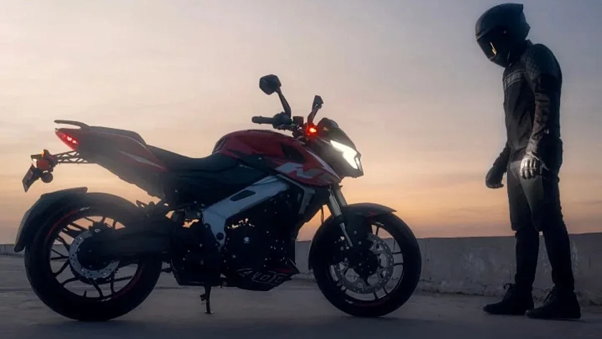 Bajaj Dominar NS400Z é a ‘matadora de gigantes’ indiana que faltava no Brasil; conheça