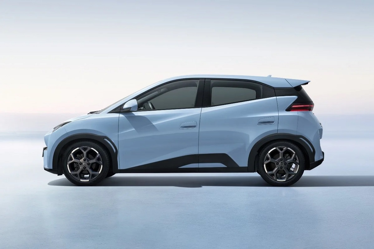 BYD Dolphin Mini fica mais barato e versão nacional sai por menos de R$100 mil