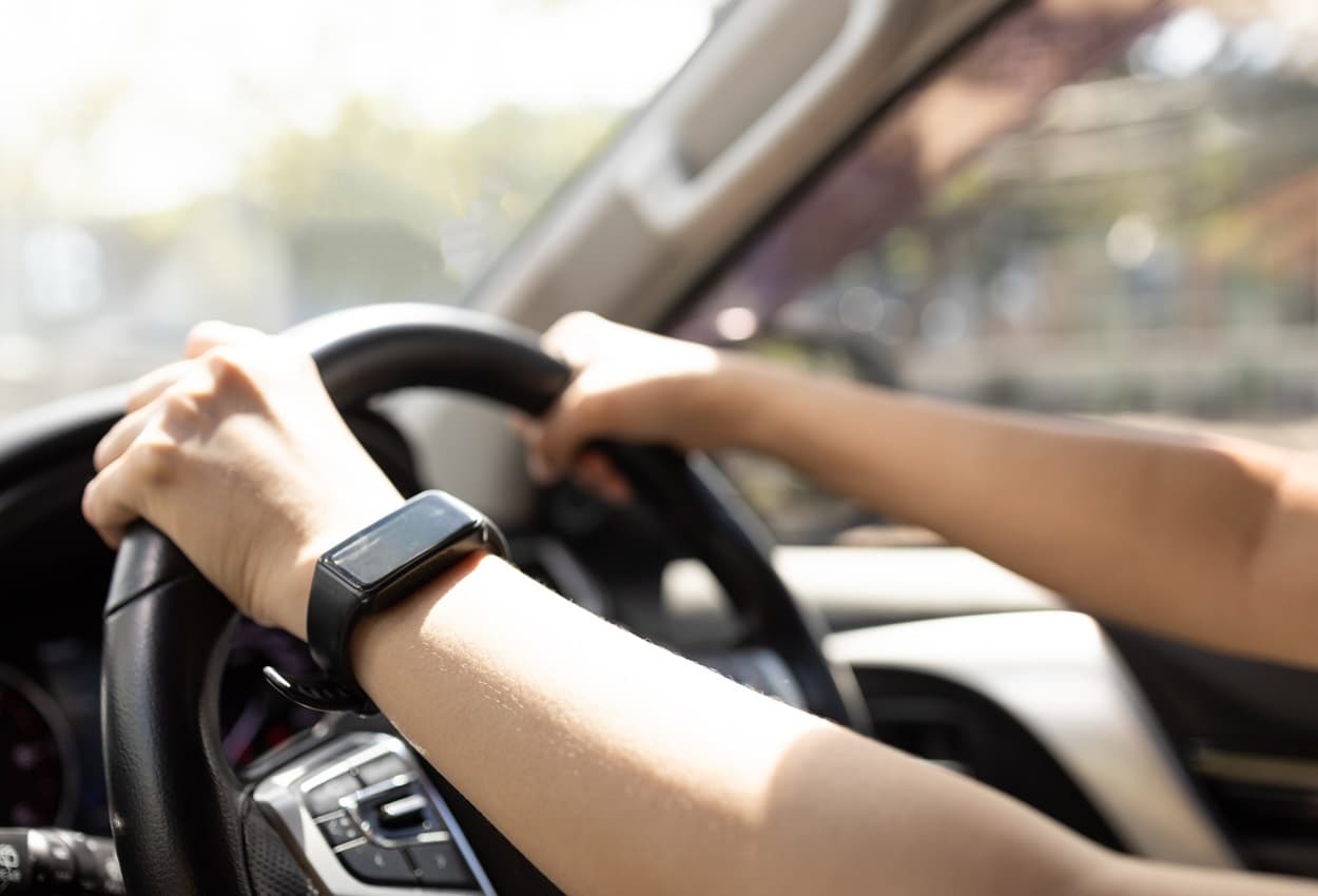 Carro puxando para o lado