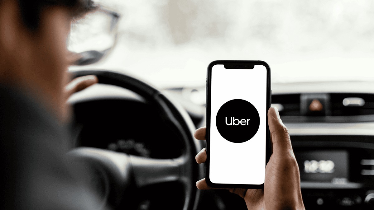 Carros proibidos pela Uber: entenda a polêmica e veja a lista que afeta os motoristas