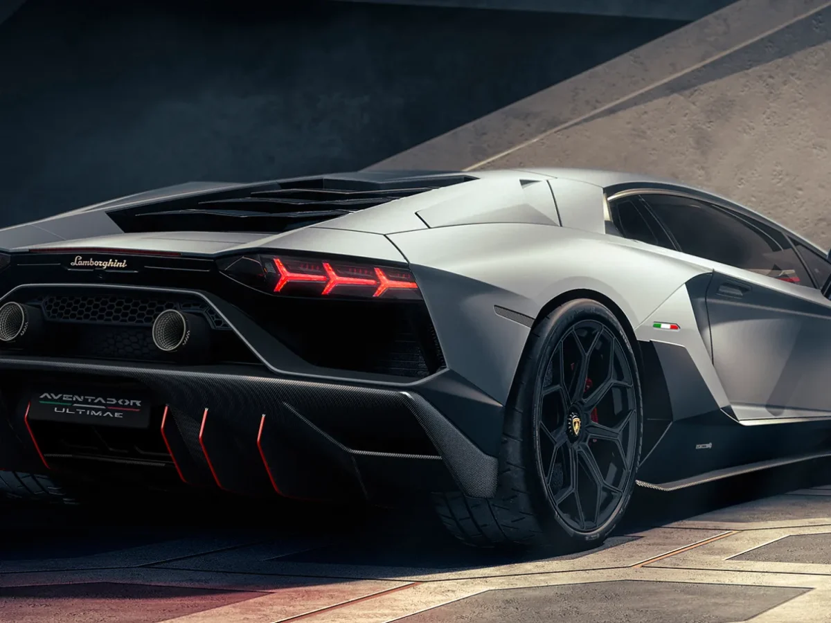 Lamborghini de R$ 8 milhões, a nº 1 do mundo, é apreendida no Brasil