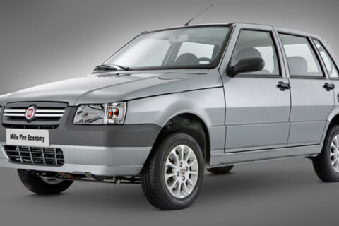 O clássico que não para: 3 versões do Fiat Uno para comprar em 2025
