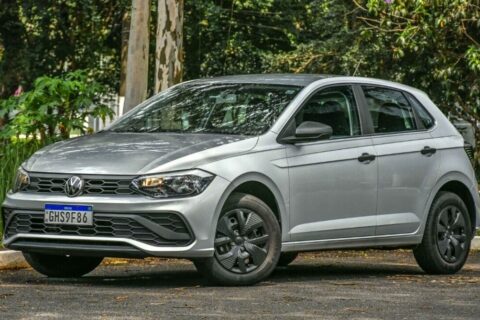 De R$ 94 mil a R$ 83 mil: Volkswagen Polo Track oferece bônus de até R$ 10 mil e fica mais barato que Kwid e Mobi