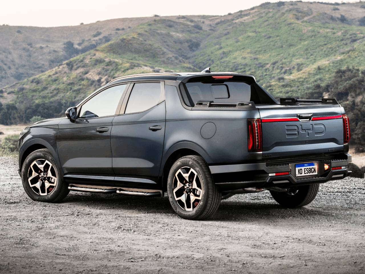 Flagra! Nova picape da BYD, a ‘Anti-Toro’ híbrida, já roda em testes no Brasil