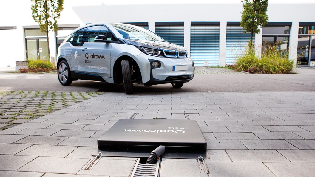 Baterias de carros elétricos estão cada vez mais próximos de terem recarga por indução