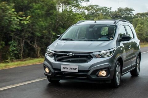 Spin salta 2 posições e vira 8º SUV de 13 anos ou mais no índice Fenauto/OLX