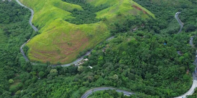 Trecho perigoso de estrada entre Rio e São Paulo está com os dias contados