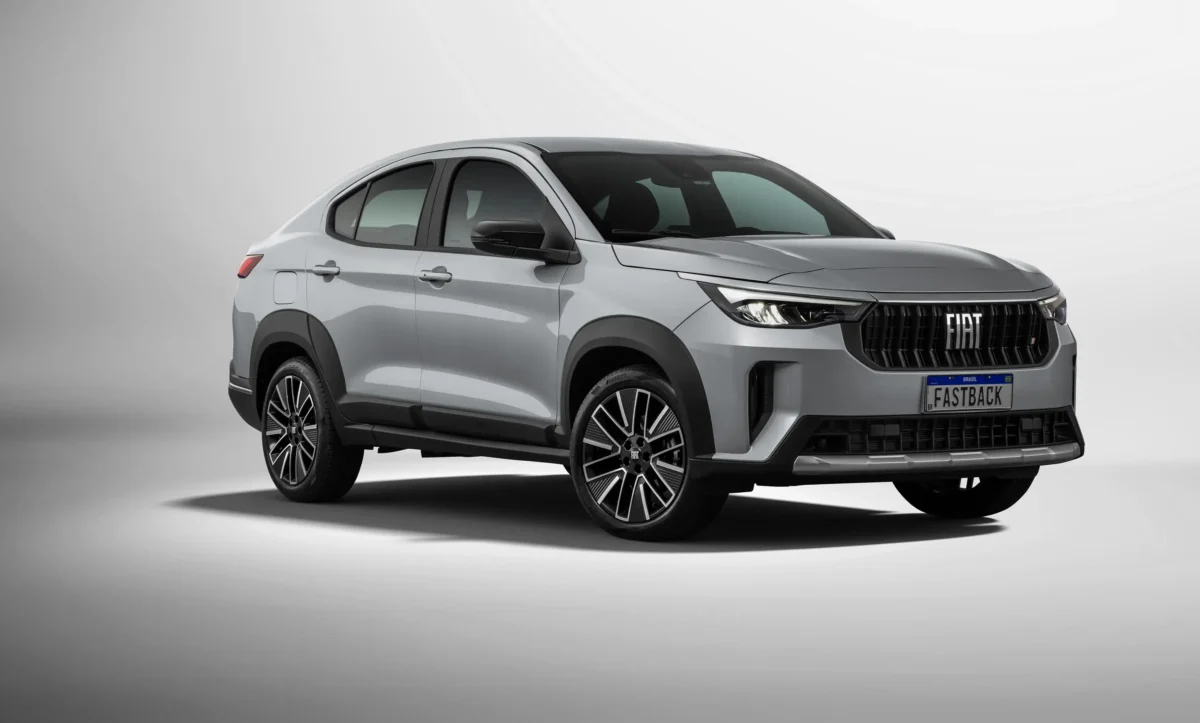 Ficha técnica Fiat Fastback Turbo 2026