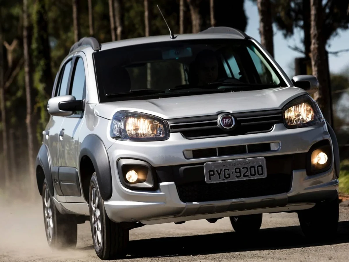 4 carros até 40 mil pra financiar com entrada e parcelas de R$ 1.000