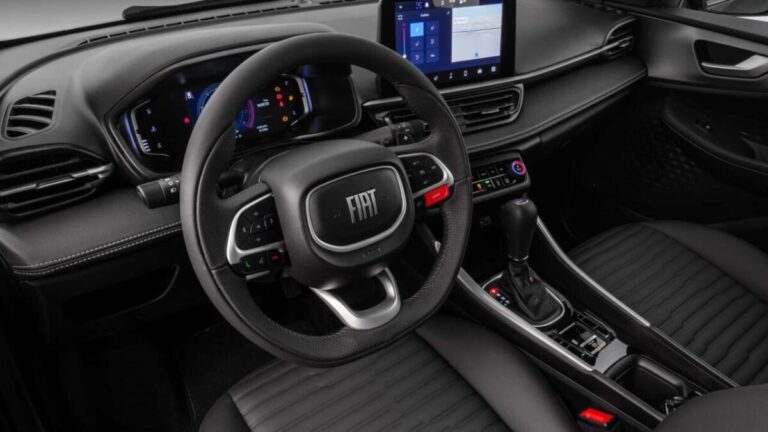 Interior do Fiat Fastback