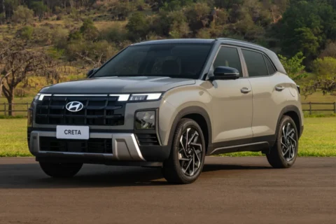 Flagra do novo Hyundai Creta 2027 revela SUV maior, tecnologia híbrida e base para próximo Tracker