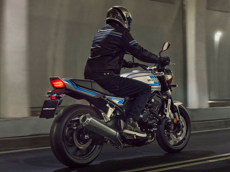 Nova Honda CB1000F 2026