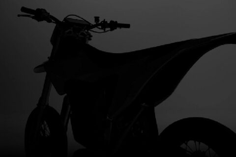 A “Tesla” das motos? Conheça a nova “supermoto” elétrica com 80cv de potência