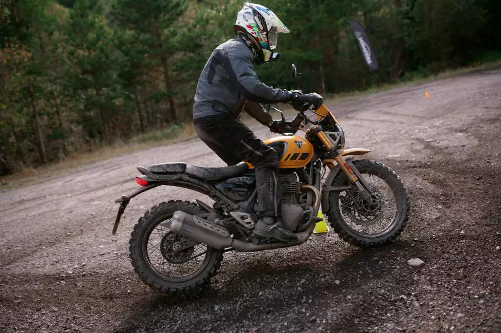Nova Triumph Scrambler 400 XC