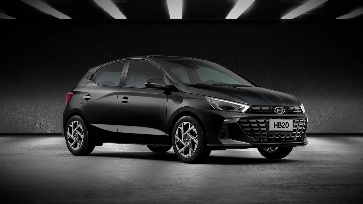 Flagra: novo Hyundai HB20 vai mudar tudo e ser a base do próximo Onix