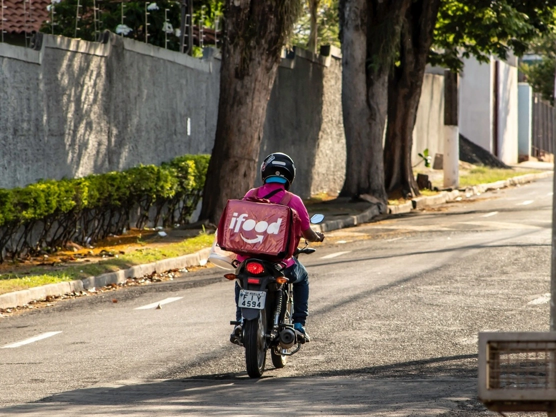 Regras para entrega e transporte de motos no Rio