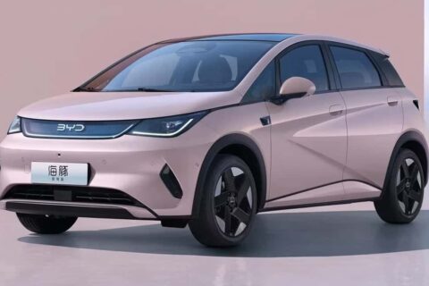 Novo BYD Dolphin 2027 já roda no Brasil maior e com interior do Seal
