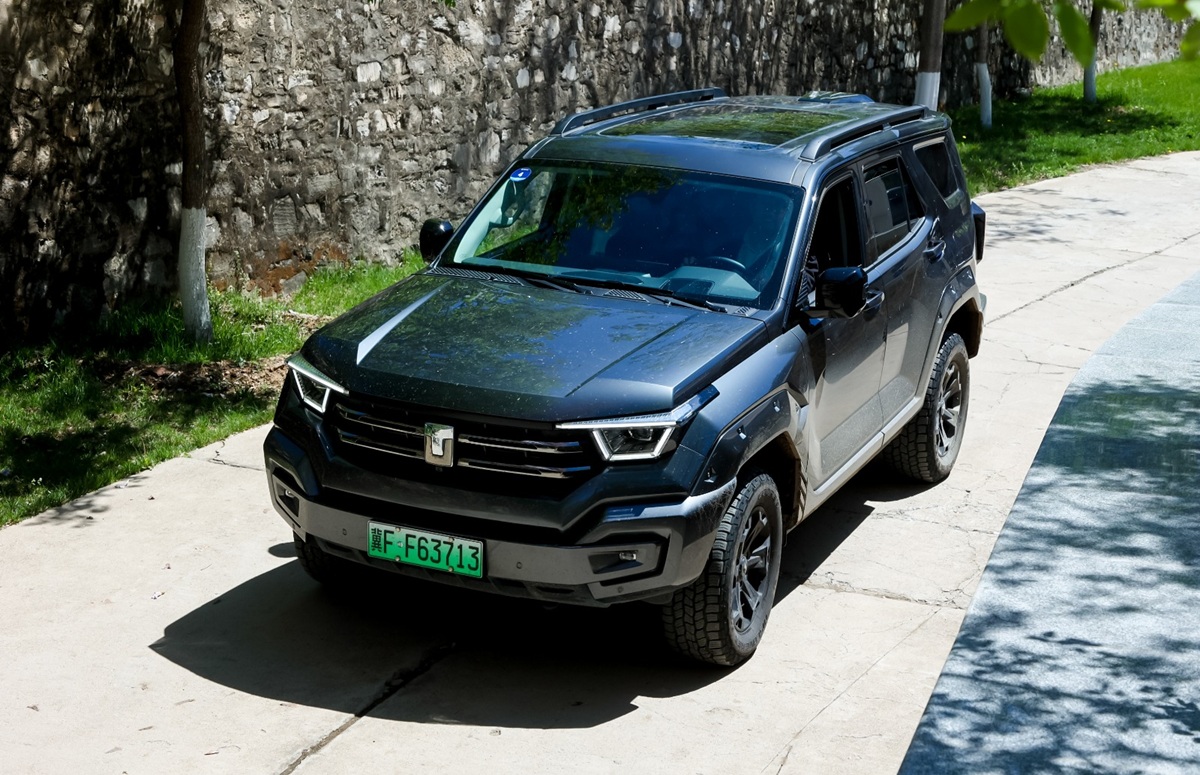 É um tanque? GWM Tank 700 choca o Salão com visual polêmico