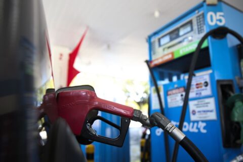 Finalmente! Preço da gasolina recua R$ 0,04 após anúncio da Petrobras