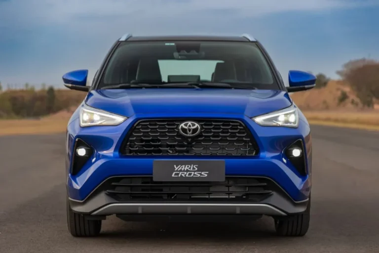 Toyota Yaris Cross XR azul