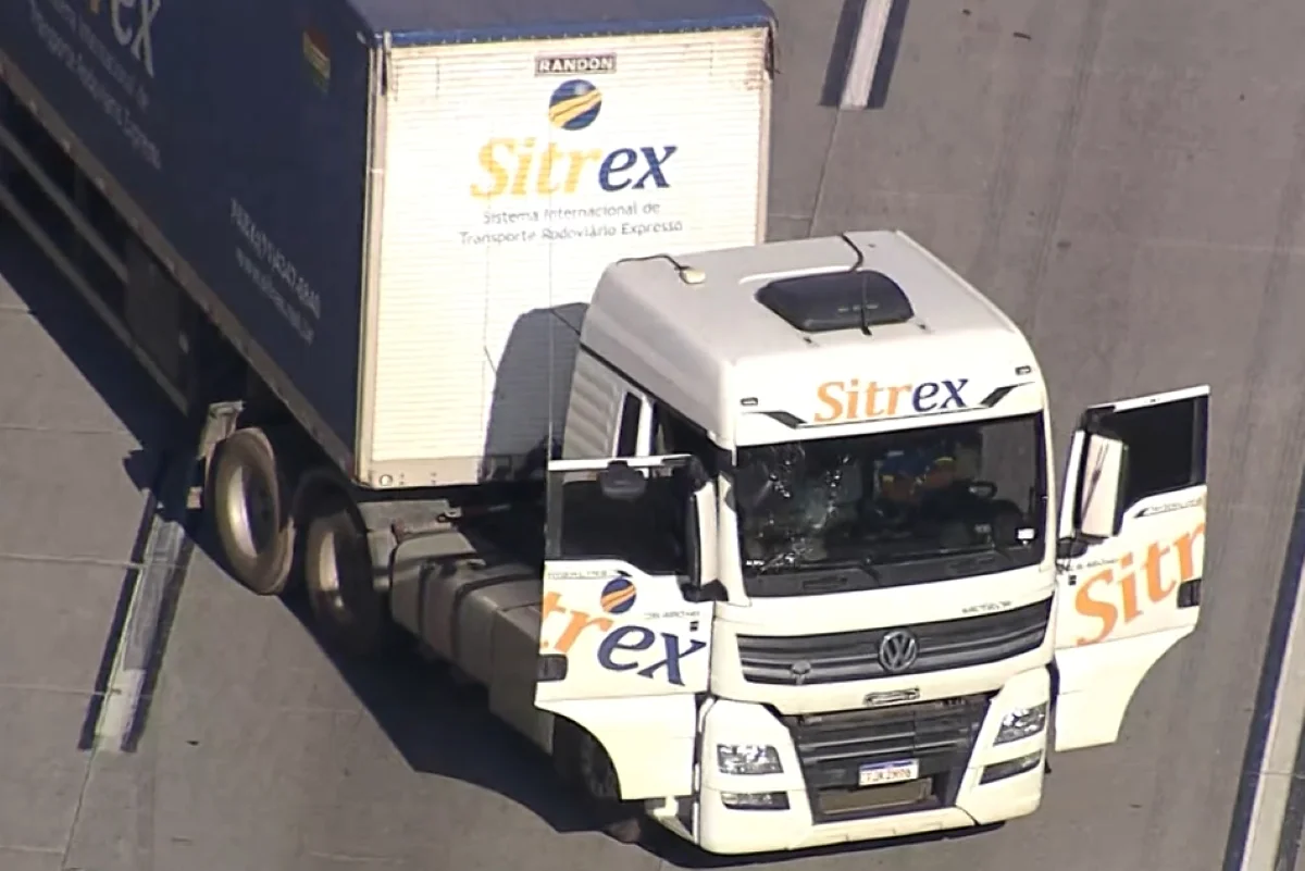 Suspeita de bomba e sequestro bloqueia totalmente Rodoanel em SP - Foto: Reprodução/ Rede Globo