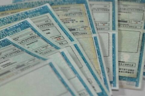 Mais uma CNH? Brasil quer criar habilitação especial para motos acima de 300cc