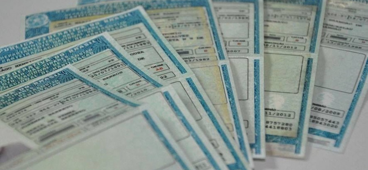 Mais uma CNH? Brasil quer criar habilitação especial para motos acima de 300cc