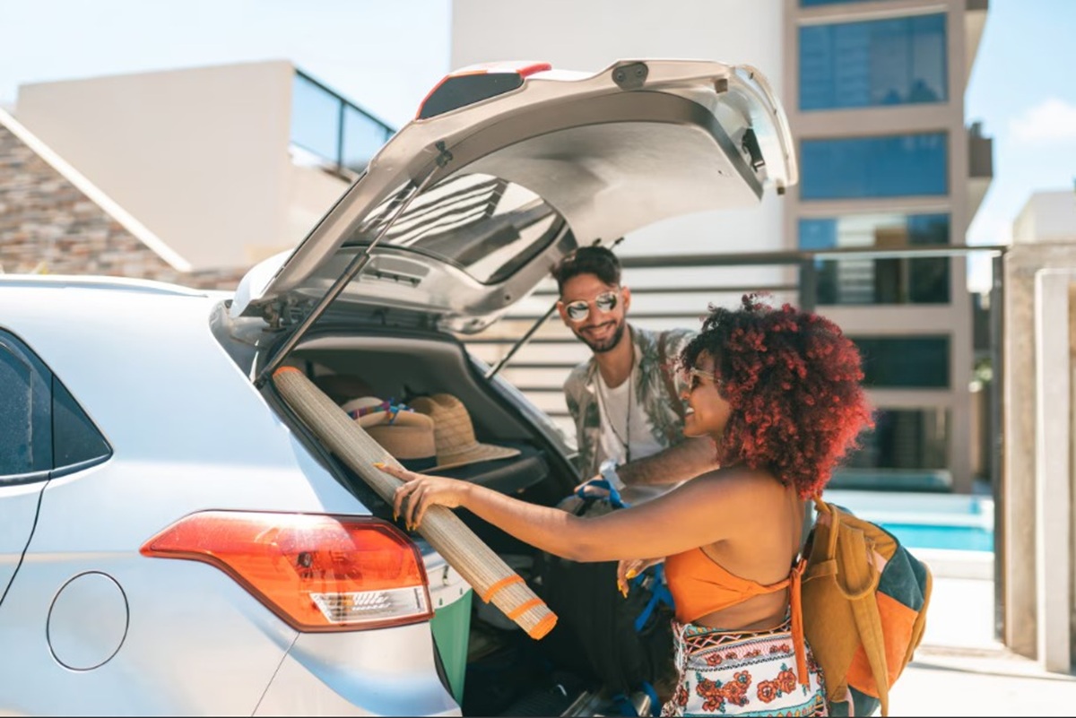 Feriado prolongado em novembro: Vai viajar de carro? 5 cuidados essenciais para evitar perrengue