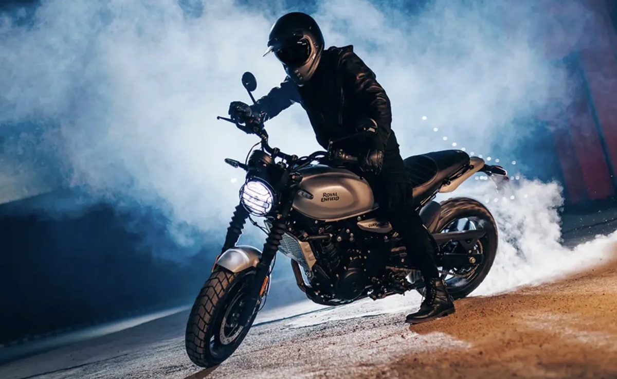 Royal Enfield Guerrilla 450 2026 chega ao Brasil com 40 cv e custando quase R$ 30 mil