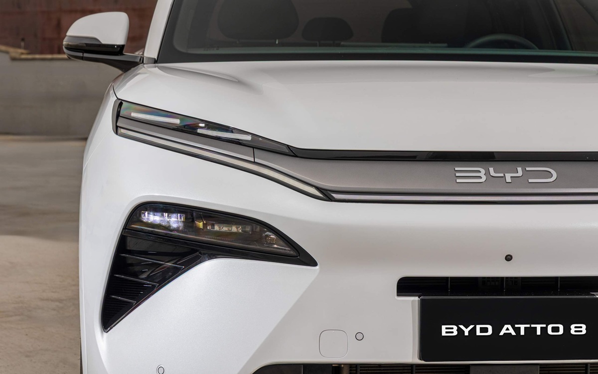 Novo BYD Atto 8 de 488 cv tem preços revelados e chega em 2026