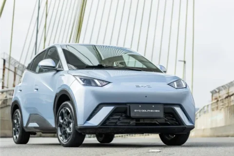 Não é só usado: OLX fecha parceria com a BYD e passa a vender carros elétricos 0km